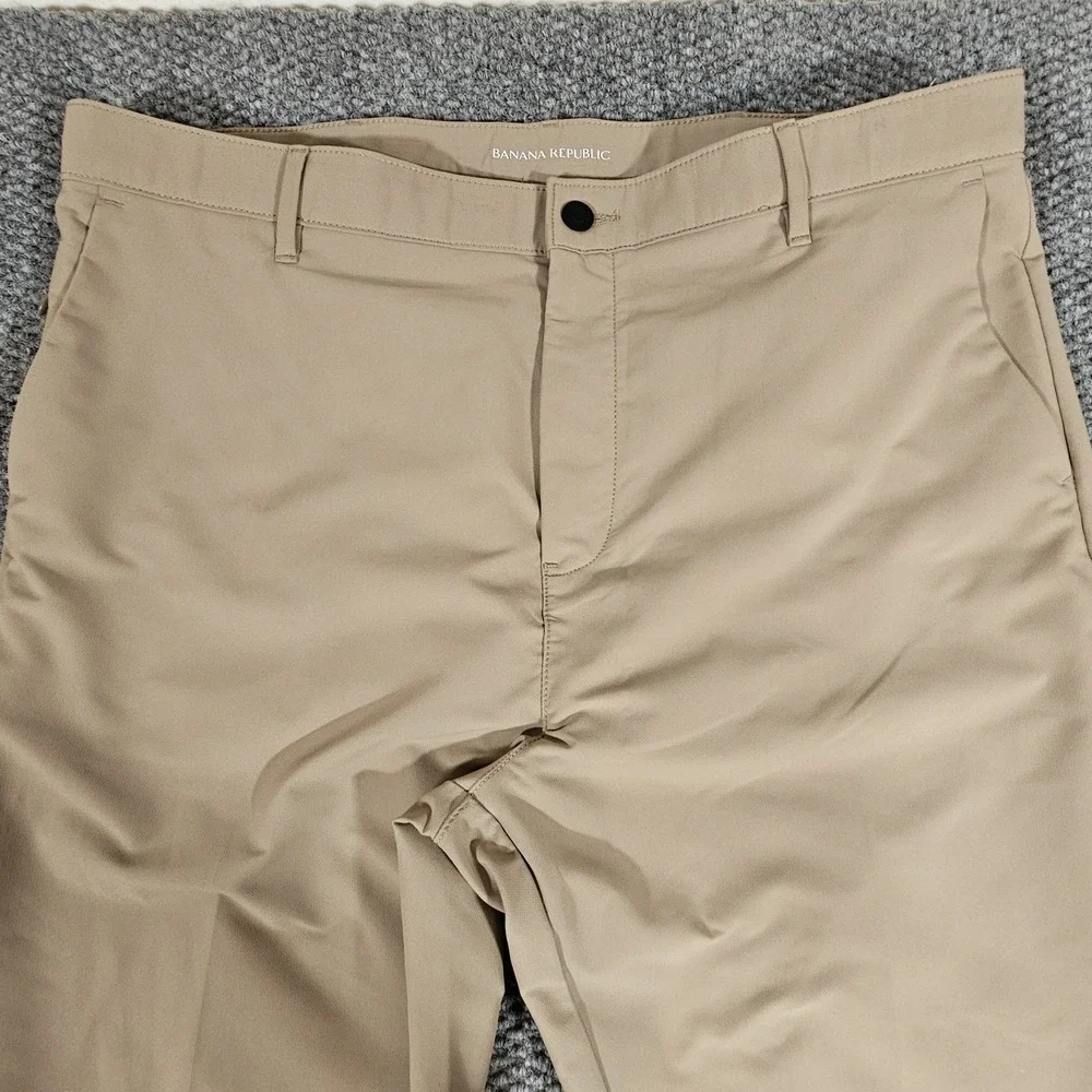 Banana Republic Pants Mens 40x30 Beige‎ Golf Performance Tech Chino Stretch